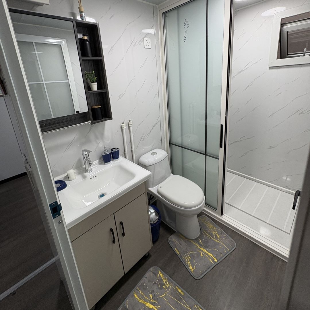 Expandable Container House Bathroom 1 Square